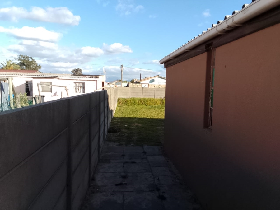  Bedroom Property for Sale in Russels Rest Western Cape